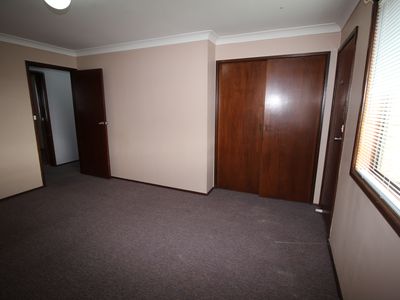 4 / 16 Storey Street, Oak Flats