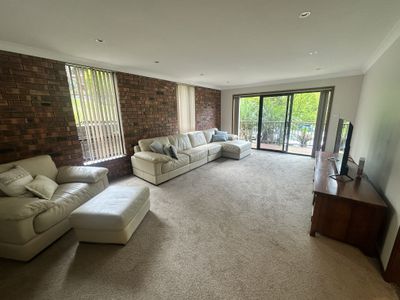 12 Mcgregor Place, Figtree