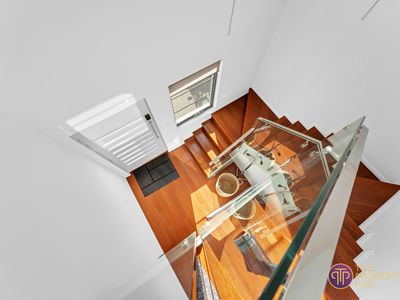 11 The Grandstand, Harrisdale