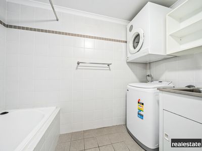 43 / 128 Mounts Bay Road, Perth