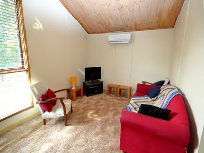 130 Lakeside Avenue, Mount Beauty