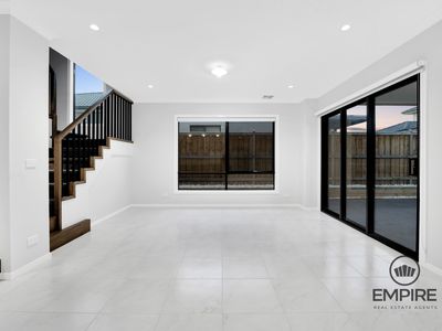 5 Herens Road, Clyde North