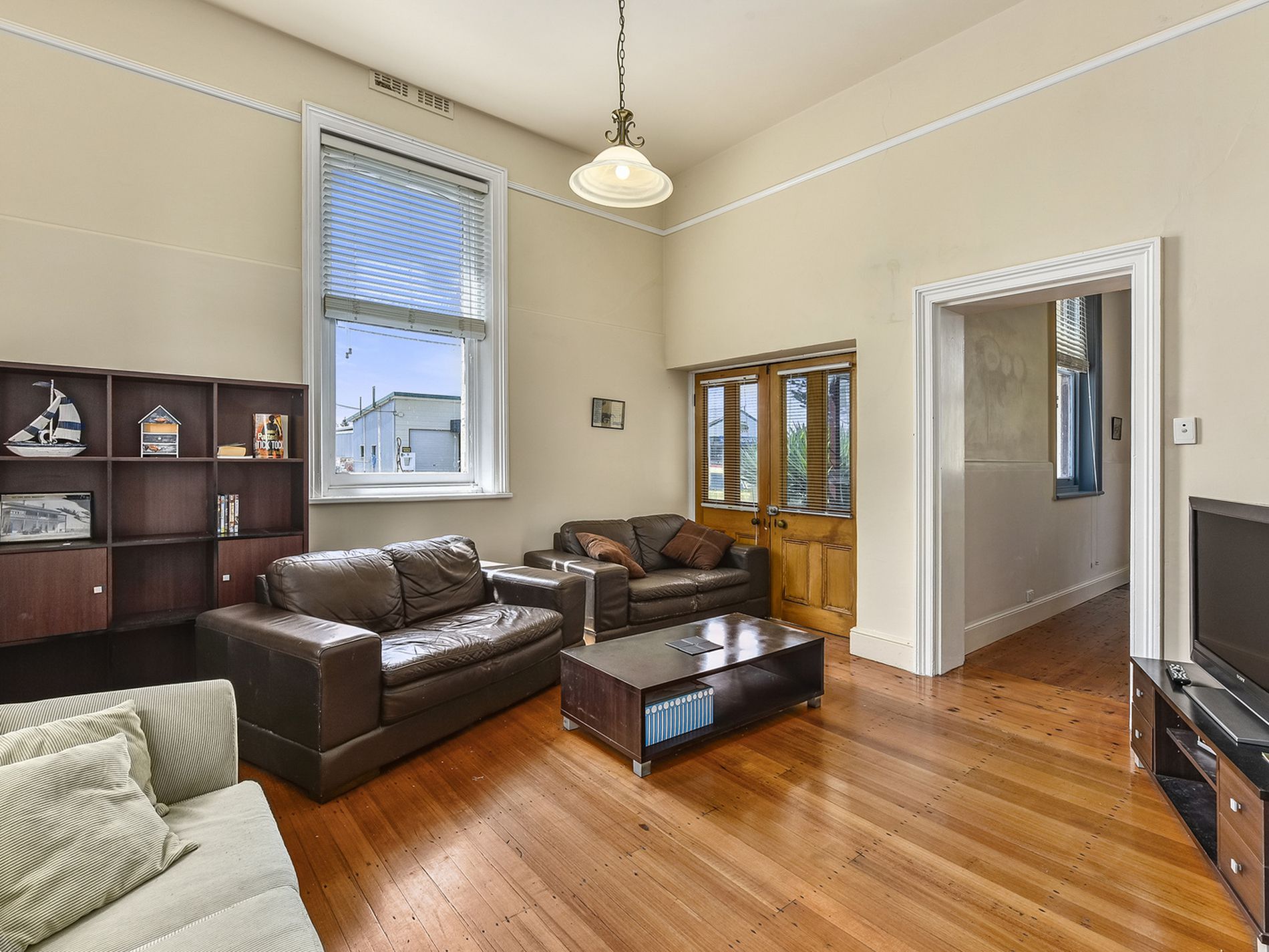 11 Railway Terrace, Beachport