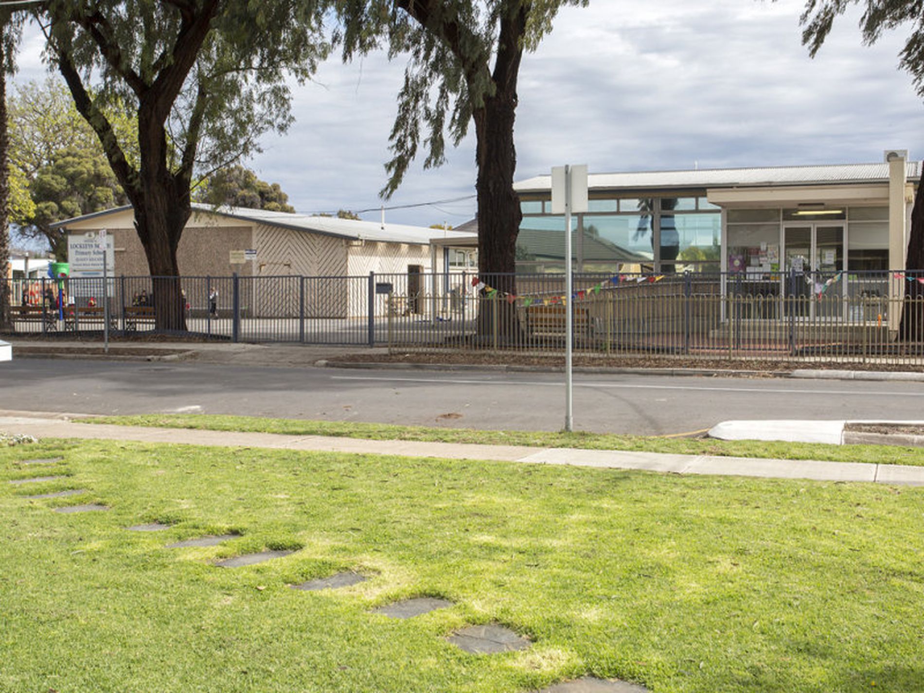 52 Malurus Avenue, Lockleys