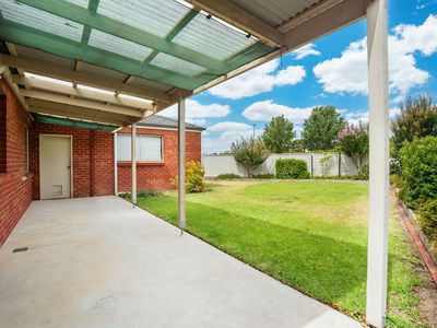 16 WREN COURT, Wodonga