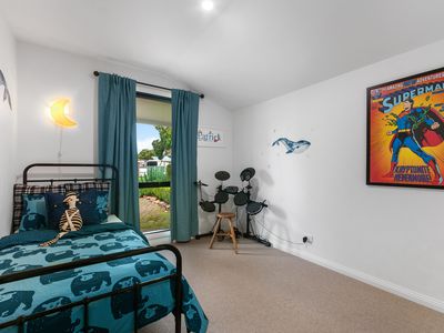 21-23 Araluen Drive, Sale