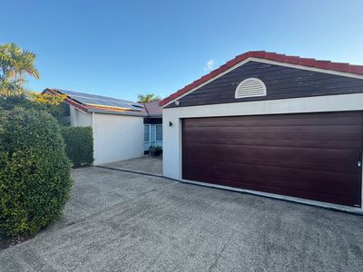 14 Valley Drive, Cannonvale