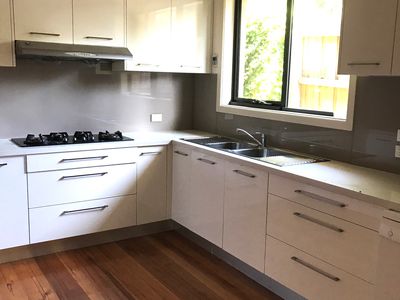 2 / 52 Mount Street, Glen Waverley