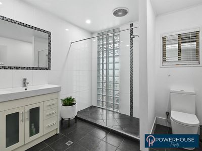 17-19 Tamarind Street, Holloways Beach