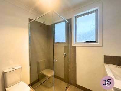 2 / 48B Bligh Street, Telarah