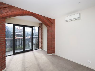 2 / 18 Rothwell Street, Ascot Vale