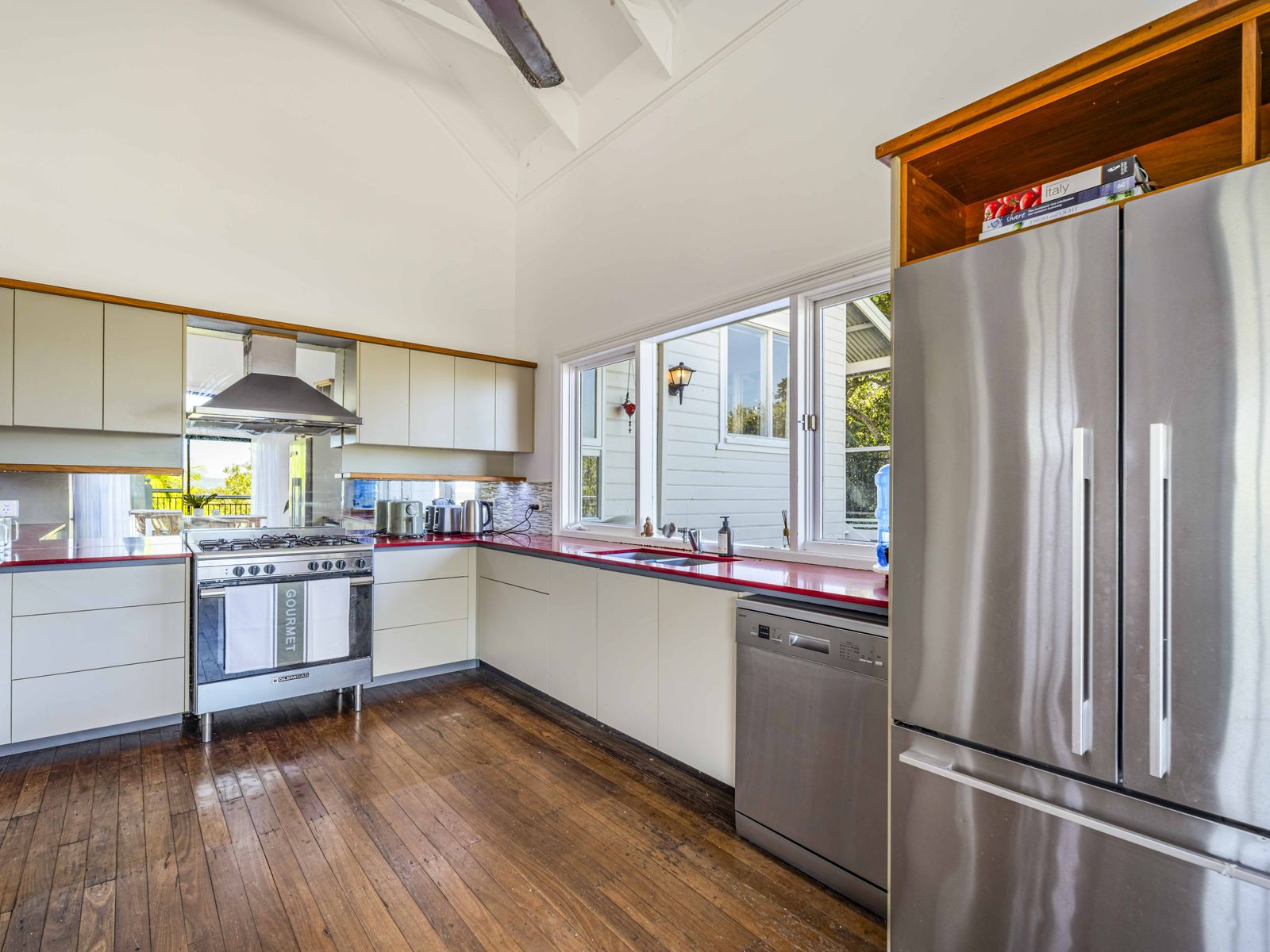 1 Tongarra Drive, Ocean Shores