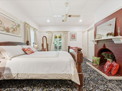 6 Britton Close, Elderslie