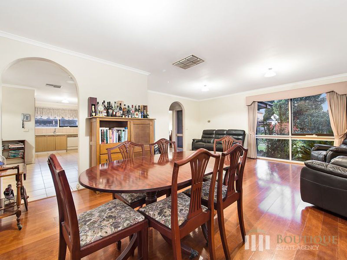 64 Bellbrook Drive, Dandenong North