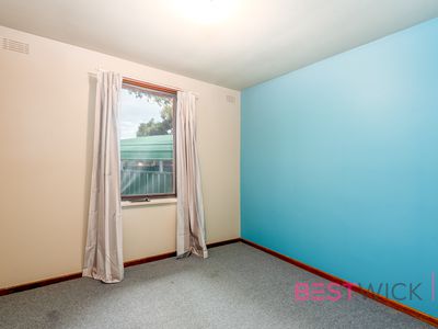 12 Hawkins Street, West Bathurst