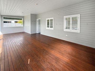 4 BEATRICE STREET, Atherton