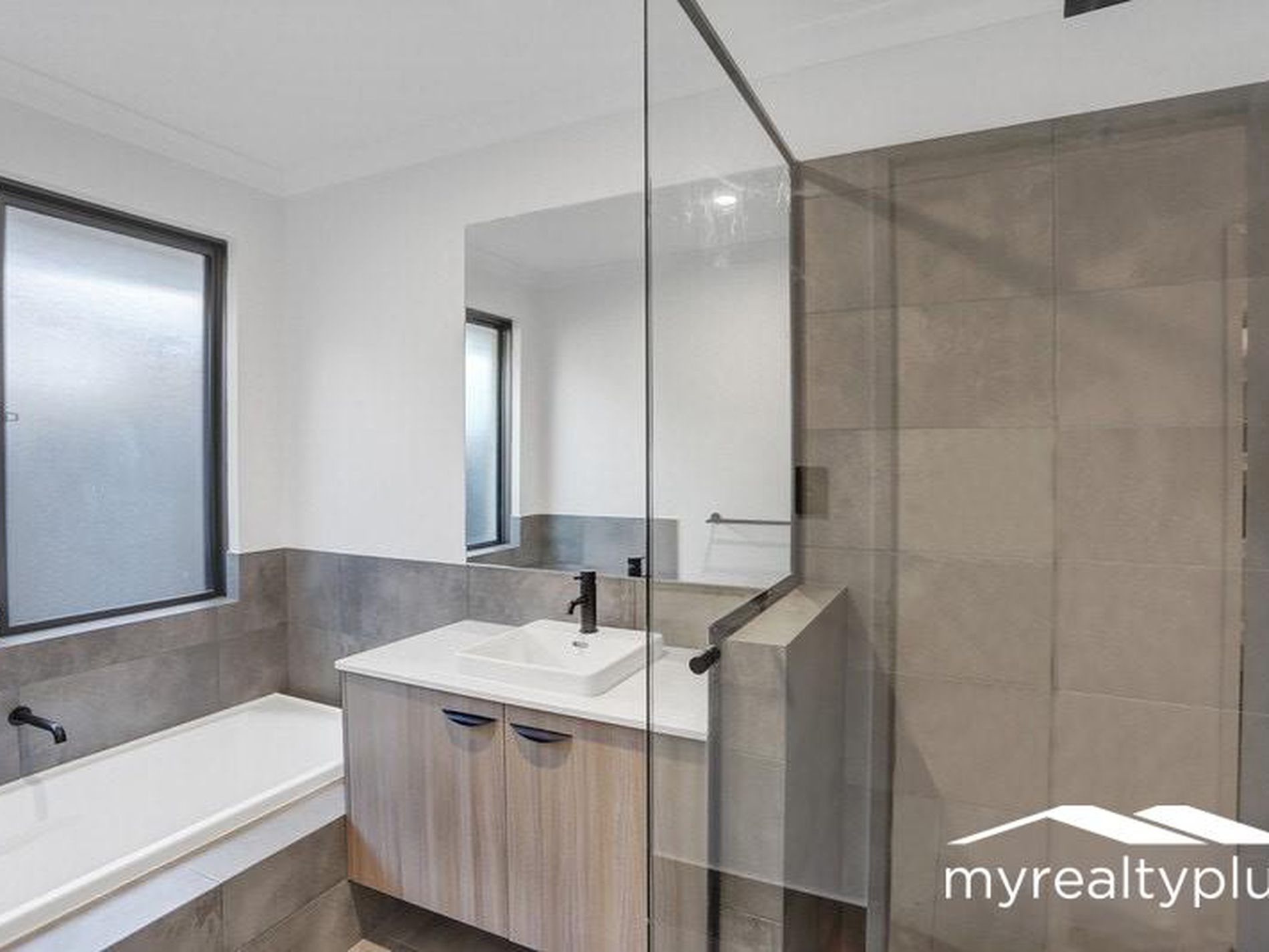 31 Rapallo Grove, Madora Bay