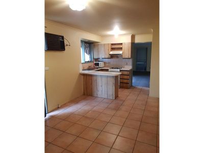 8 Creswick Court, Corio