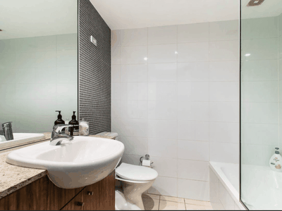 L102 / 8 Loveridge Street, Alexandria