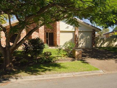 10 Woolumba Street, Tewantin