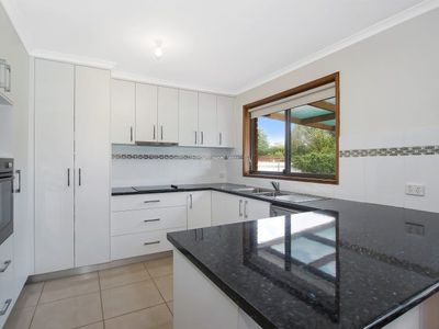 53 Pell St, Howlong