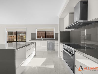 5 York Parade, Wollert