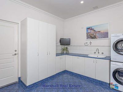 2 James Spiers Drive, Wanneroo