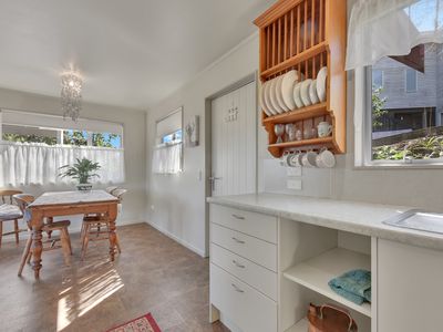 15 Valerie Place, Stepneyville