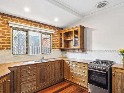 42 Araluen Street, Morley