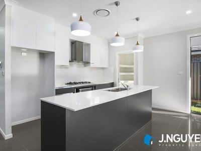 30 Aqueduct Street, Leppington
