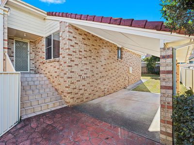 2 / 100 Glider Avenue, Blackbutt