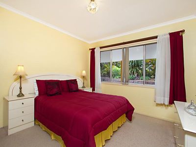 18 Donna Avenue, Rochedale South