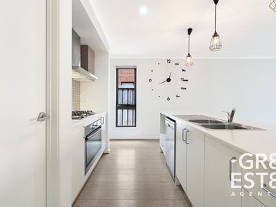 43 RANFURLIE BOULEVARD, Cranbourne West