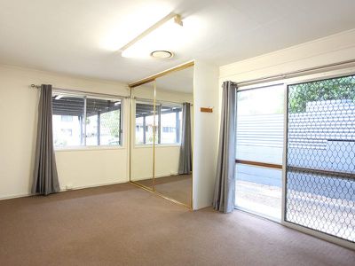 7 Lauretta Avenue, Springwood