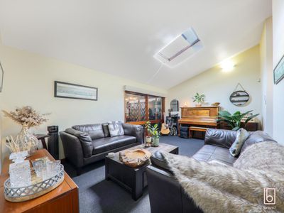 25 Tuggerawong Road, Wyongah