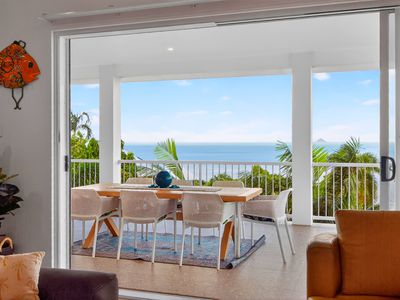 8 Blackcurrant Drive, Hideaway Bay