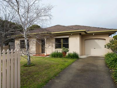 8 Press Road, Brooklyn Park