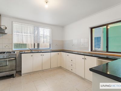 14 Welwyn Parade, Deer Park