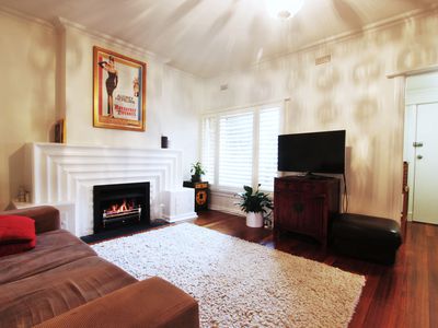 2 / 1 Mona Place, South Yarra