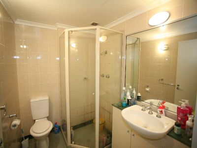 1206 / 1 Hosking Place, Sydney