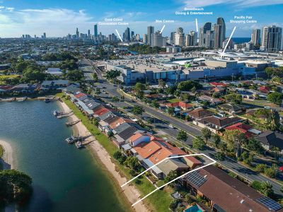 4 / 105 Sunshine Boulevard, Mermaid Waters