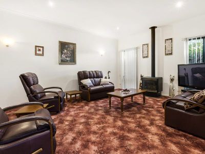 17 Wilson Road, Blairgowrie