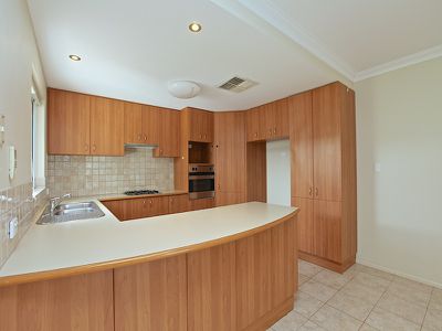 2/92 Abbett Street, Scarborough