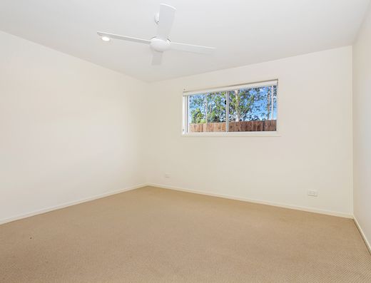 Stylish Home in Woombye image 6