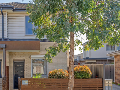 54 Warwick Road, Pascoe Vale