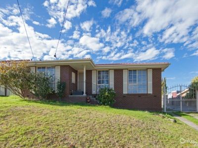9 Prospect Hill Crescent, Dandenong North