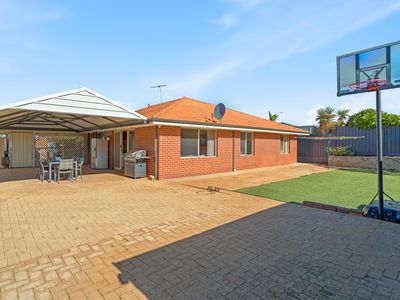 2 Stenton Gardens, Kinross