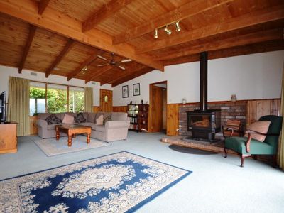285 Simmonds Creek Road , Tawonga South