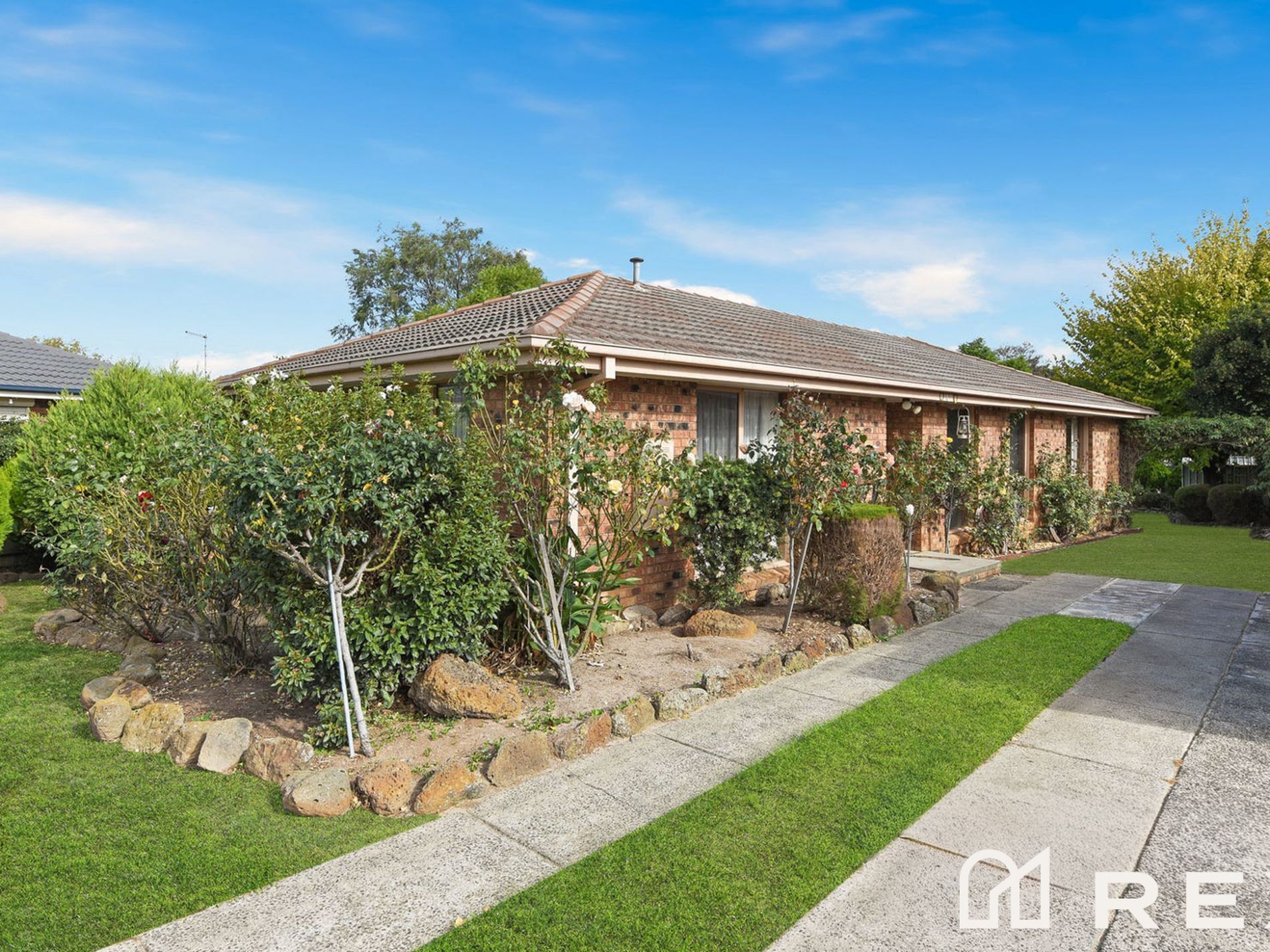 8 Lynne Court, Hallam