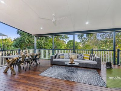 22 stagpole Street, West End